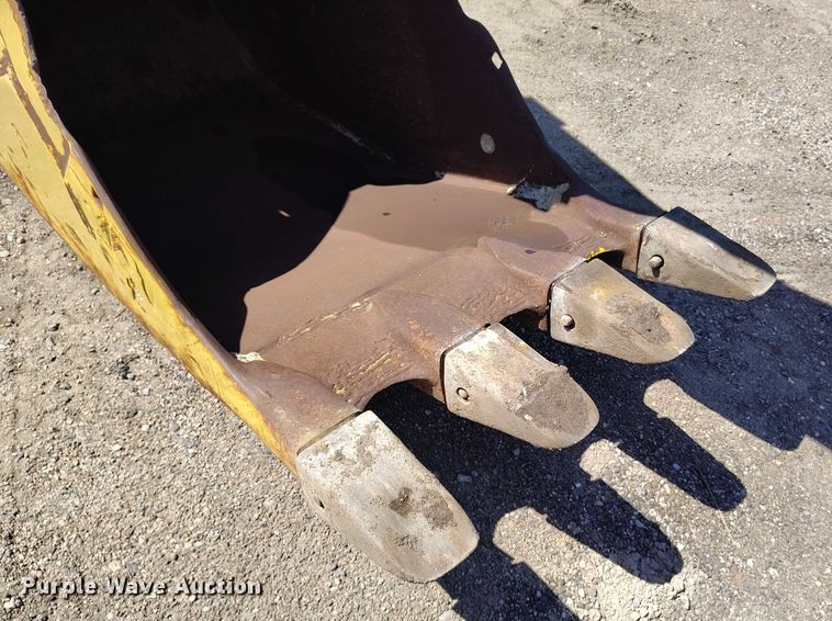 image for item DP4979 1977 Caterpillar 235 excavator