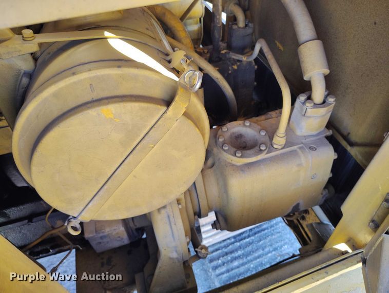 image for item DP4979 1977 Caterpillar 235 excavator