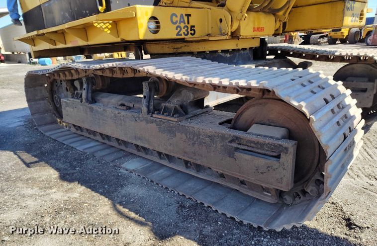 image for item DP4979 1977 Caterpillar 235 excavator