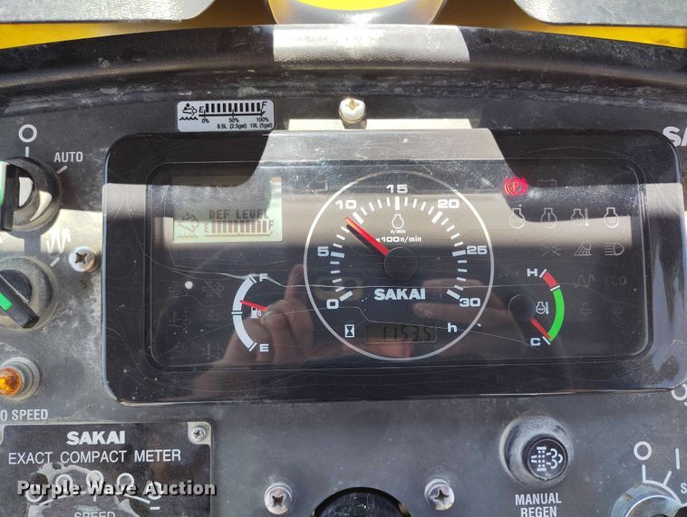 image for item DP4995 2022 Sakai SW994 double drum vibratory roller