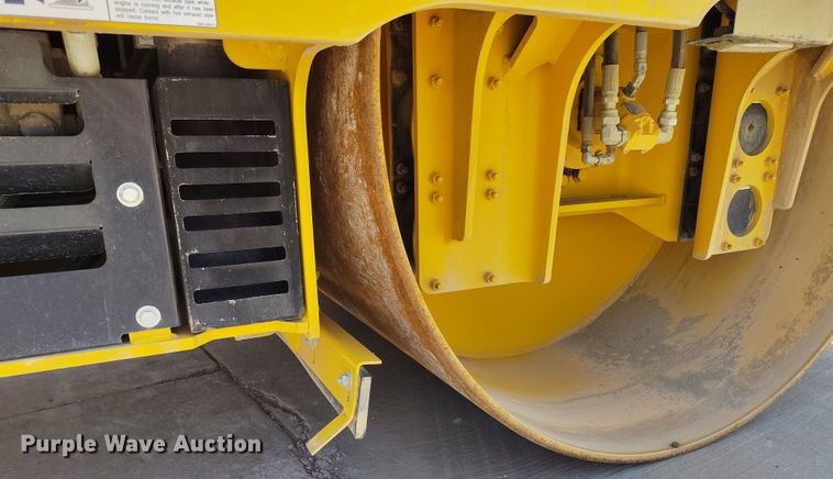 image for item DP4995 2022 Sakai SW994 double drum vibratory roller