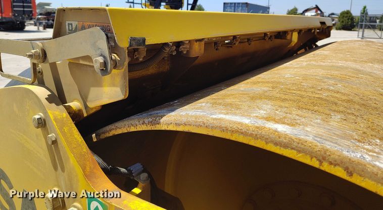 image for item DP4996 2022 Sakai SW994 double drum vibratory roller