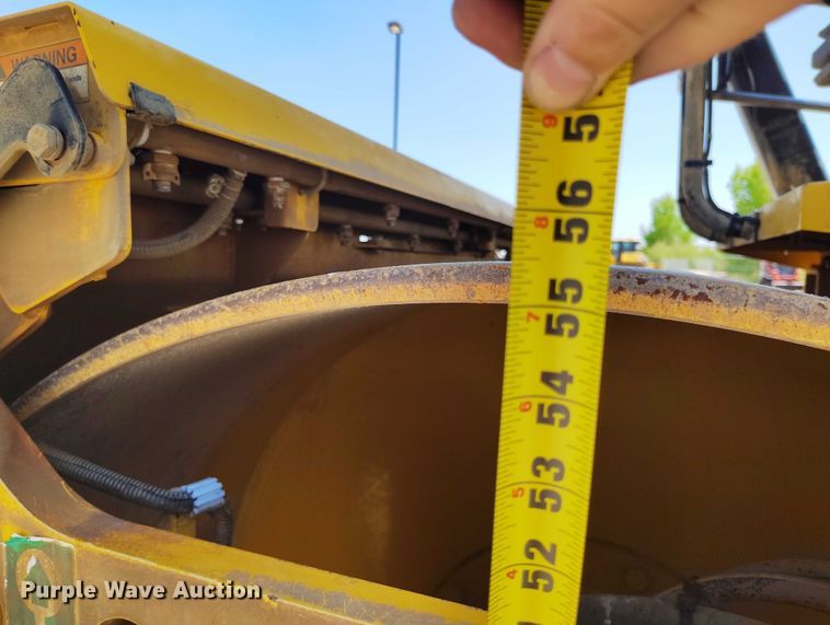 image for item DP4996 2022 Sakai SW994 double drum vibratory roller