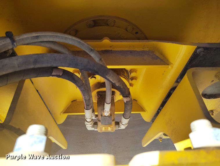 image for item DP4996 2022 Sakai SW994 double drum vibratory roller