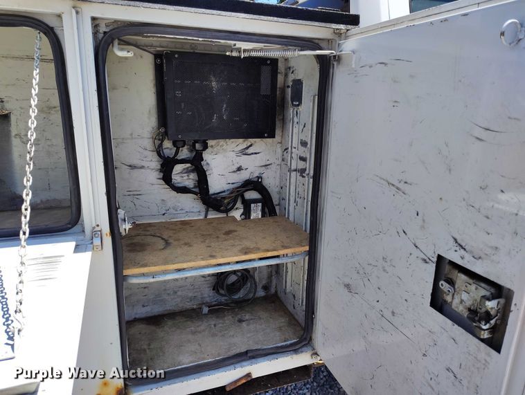 image for item DP5018 2019 Ford F550 bucket truck