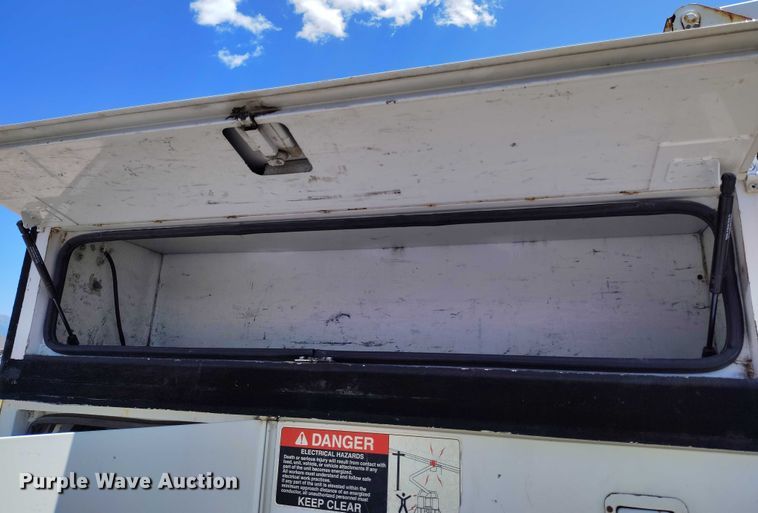 image for item DP5018 2019 Ford F550 bucket truck