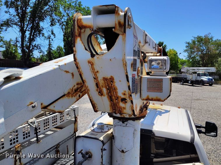 image for item DP5018 2019 Ford F550 bucket truck