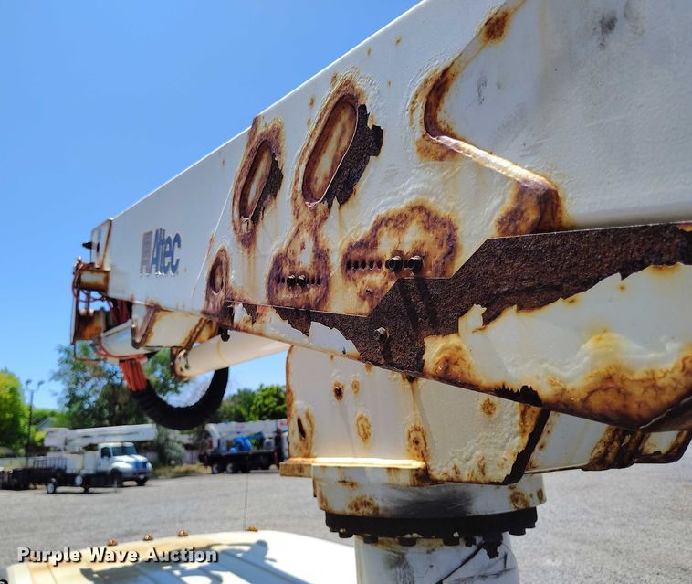 image for item DP5018 2019 Ford F550 bucket truck