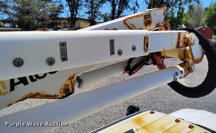 image for item DP5018 2019 Ford F550 bucket truck