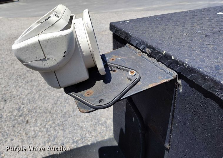 image for item DP5018 2019 Ford F550 bucket truck