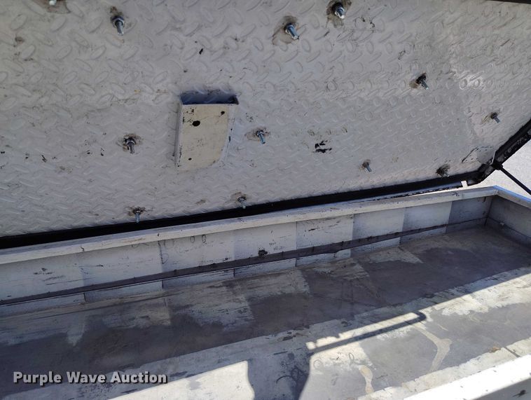 image for item DP5018 2019 Ford F550 bucket truck