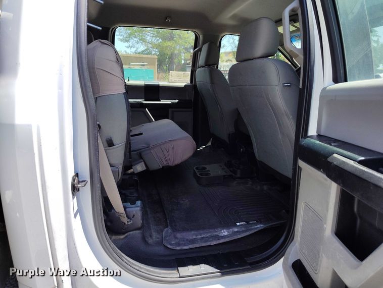 image for item DP5018 2019 Ford F550 bucket truck