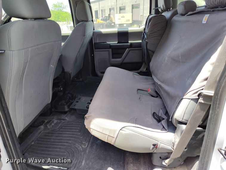 image for item DP5018 2019 Ford F550 bucket truck