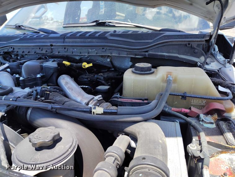 image for item DP5018 2019 Ford F550 bucket truck