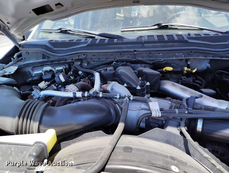 image for item DP5018 2019 Ford F550 bucket truck