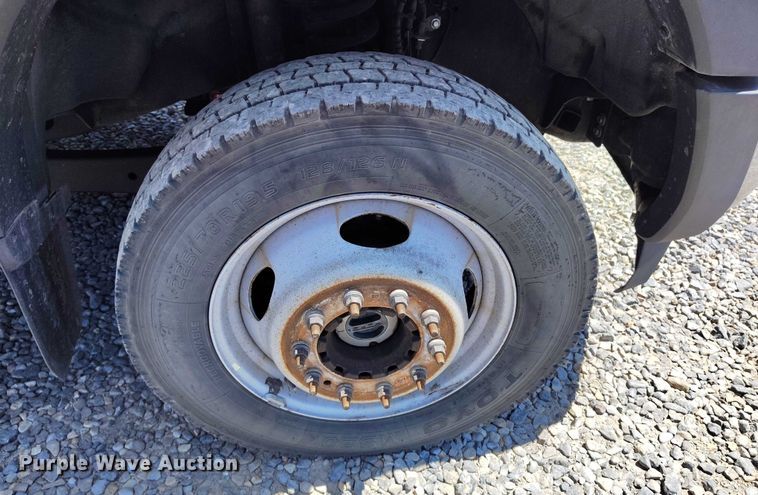 image for item DP5018 2019 Ford F550 bucket truck