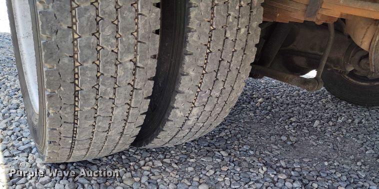 image for item DP5018 2019 Ford F550 bucket truck