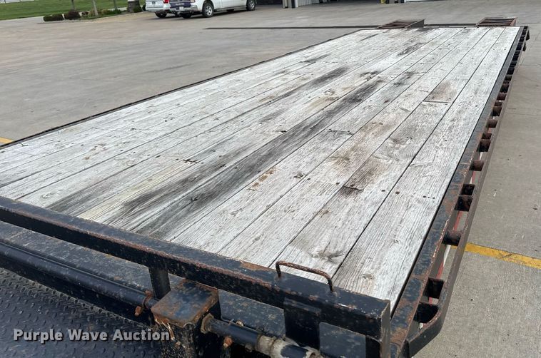 image for item DQ1047 2009 Load Max LLC equipment trailer