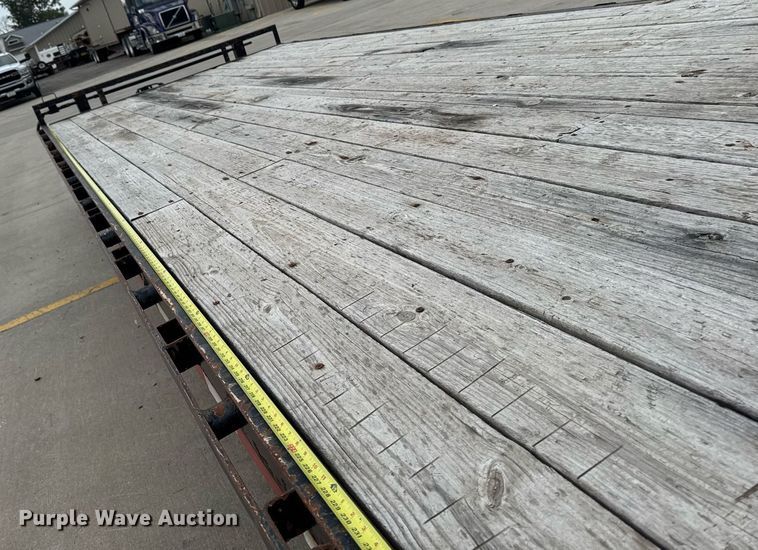 image for item DQ1047 2009 Load Max LLC equipment trailer