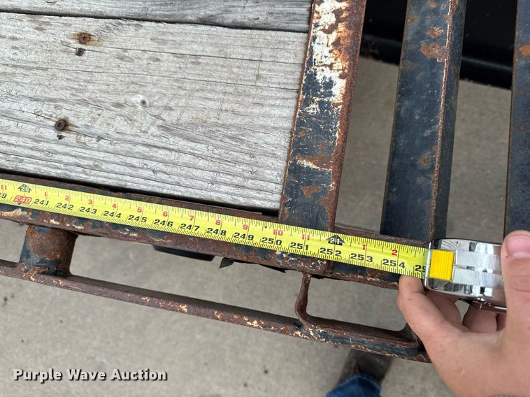 image for item DQ1047 2009 Load Max LLC equipment trailer