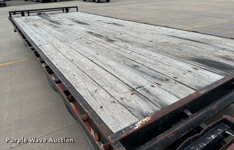 image for item DQ1047 2009 Load Max LLC equipment trailer