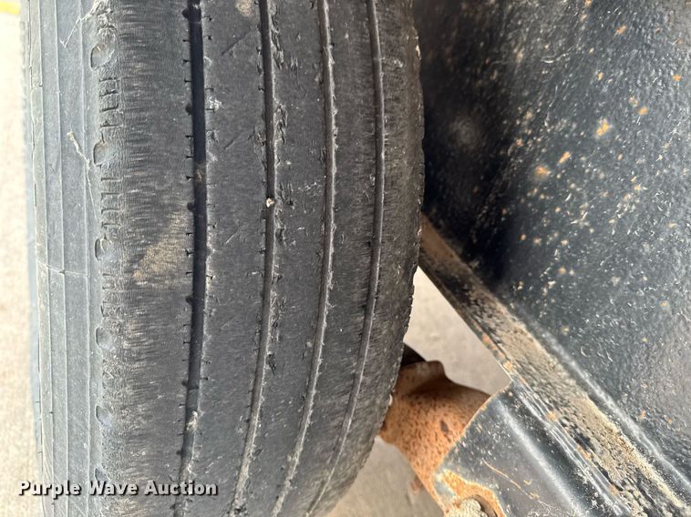 image for item DQ1047 2009 Load Max LLC equipment trailer