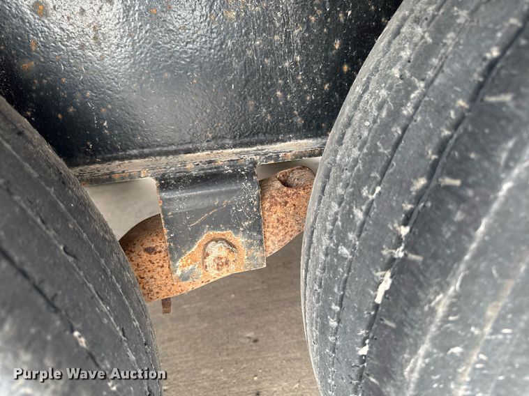 image for item DQ1047 2009 Load Max LLC equipment trailer