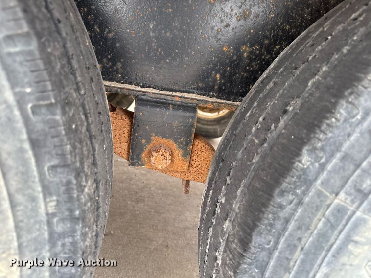 image for item DQ1047 2009 Load Max LLC equipment trailer