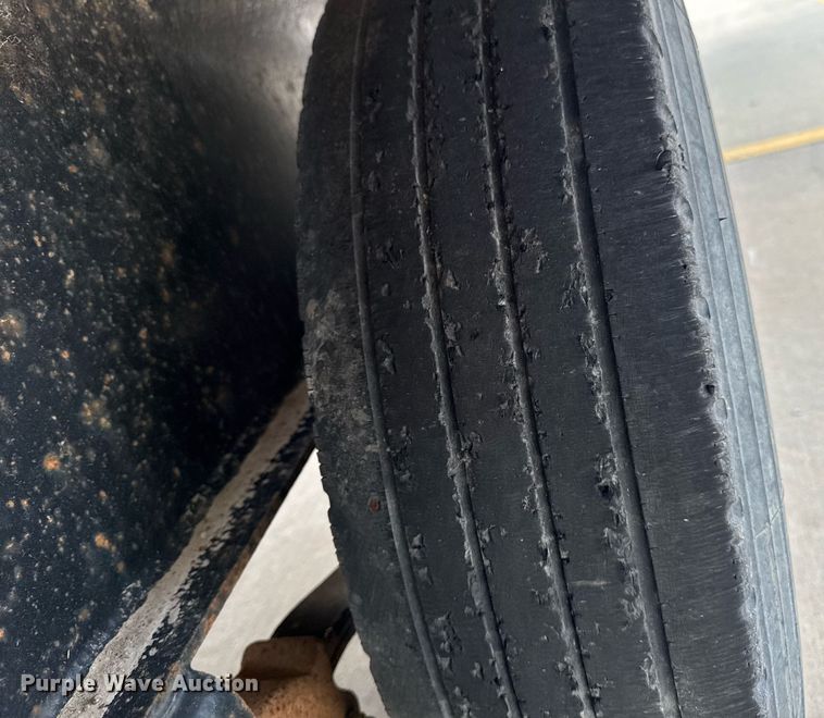 image for item DQ1047 2009 Load Max LLC equipment trailer