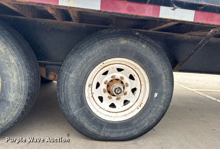 image for item DQ1047 2009 Load Max LLC equipment trailer