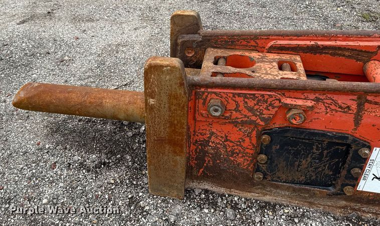 image for item DR2802 NPK 225 breaker