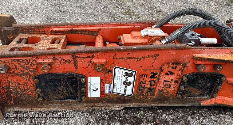 image for item DR2802 NPK 225 breaker