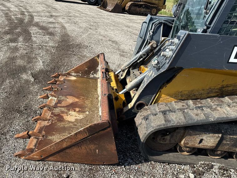 image for item DR2804 2018 John Deere 323E tracked skid steer loader