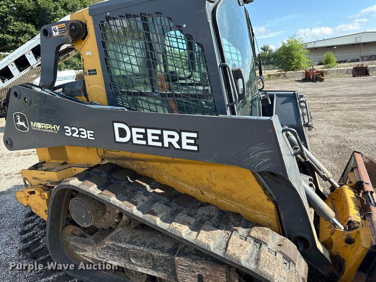 image for item DR2804 2018 John Deere 323E tracked skid steer loader