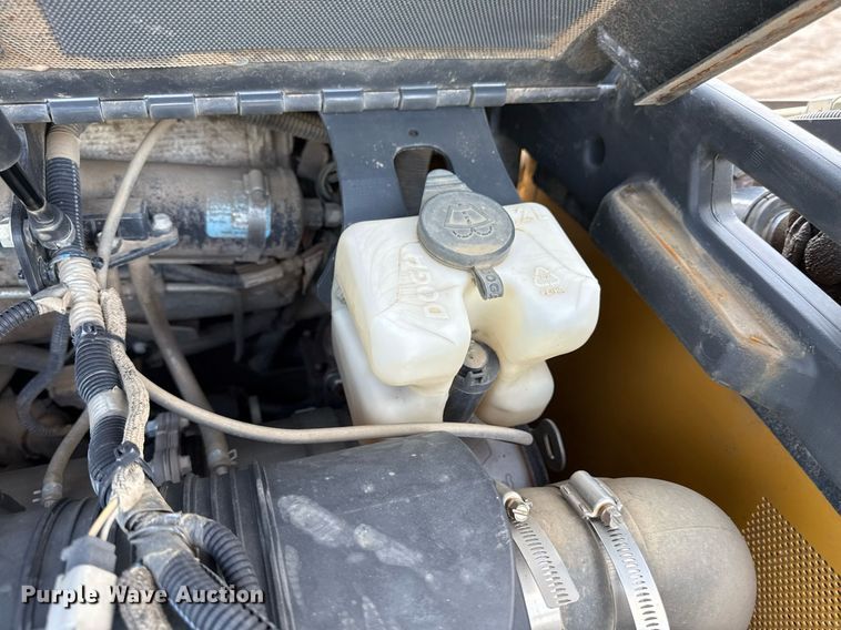 image for item DR2804 2018 John Deere 323E tracked skid steer loader