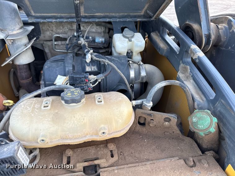 image for item DR2804 2018 John Deere 323E tracked skid steer loader