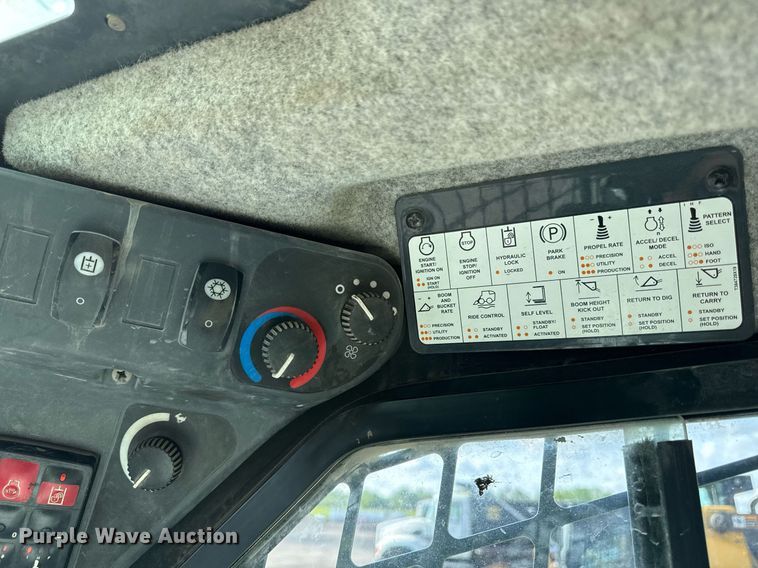 image for item DR2805 2017 John Deere 333G tracked skid steer loader