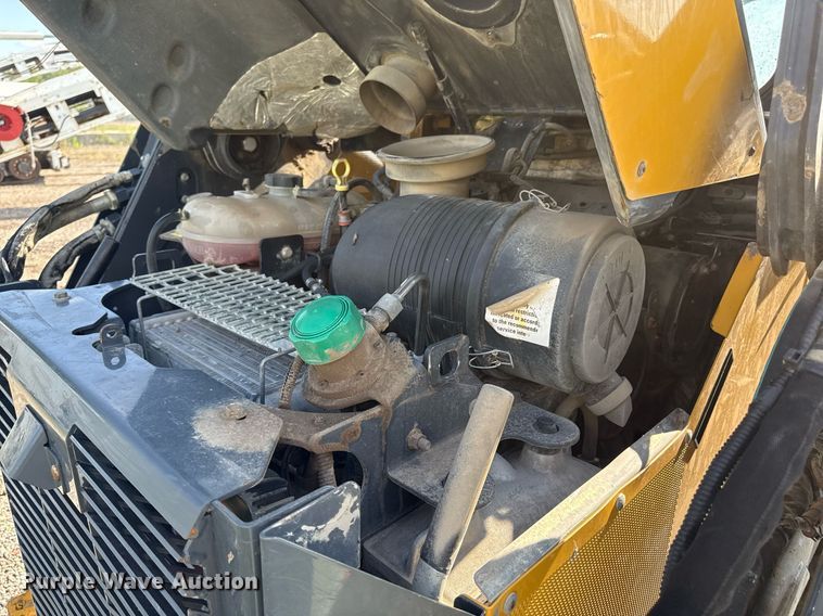 image for item DR2805 2017 John Deere 333G tracked skid steer loader