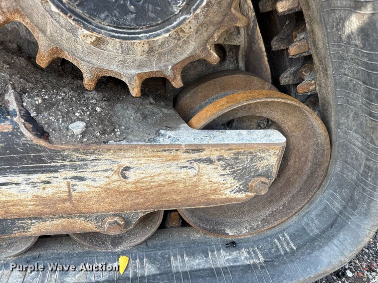 image for item DR2805 2017 John Deere 333G tracked skid steer loader