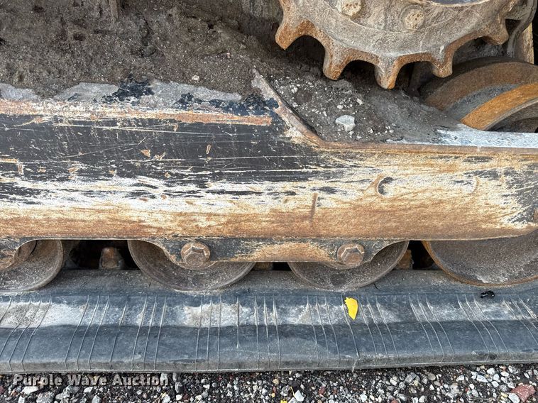 image for item DR2805 2017 John Deere 333G tracked skid steer loader