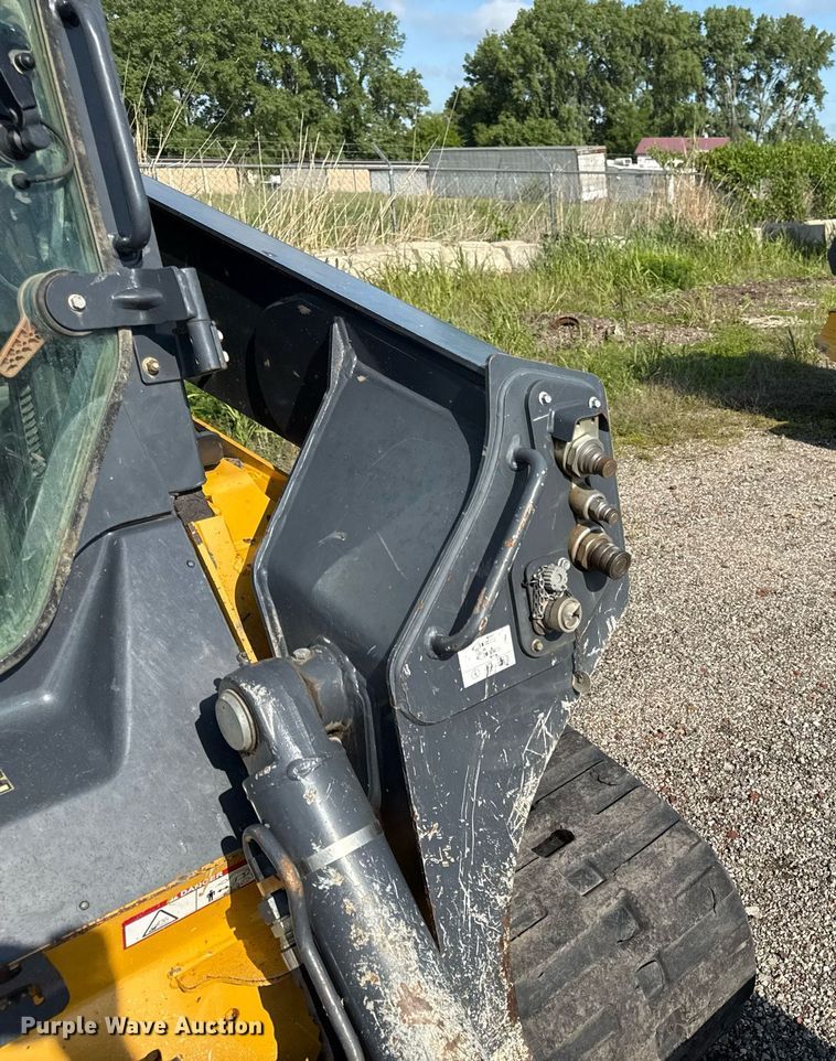 image for item DR2806 2018 John Deere 333G tracked skid steer loader