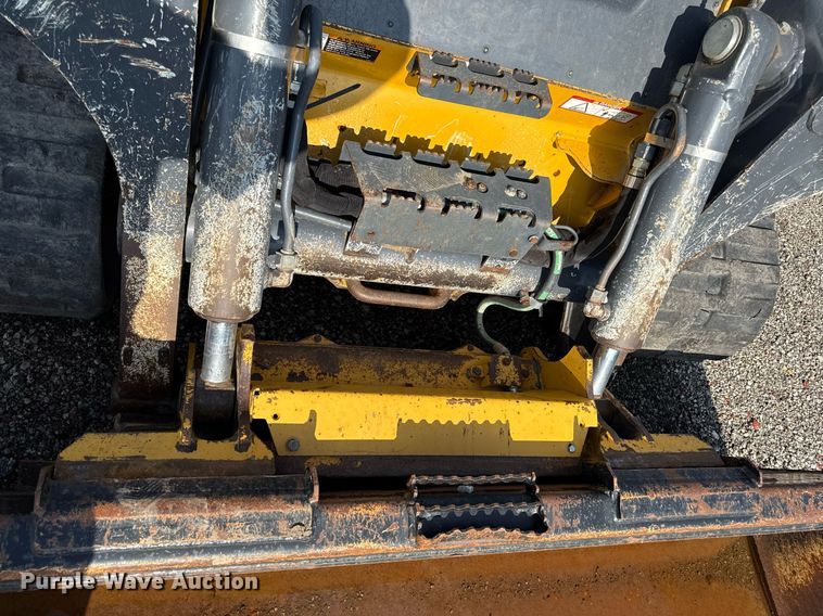 image for item DR2806 2018 John Deere 333G tracked skid steer loader