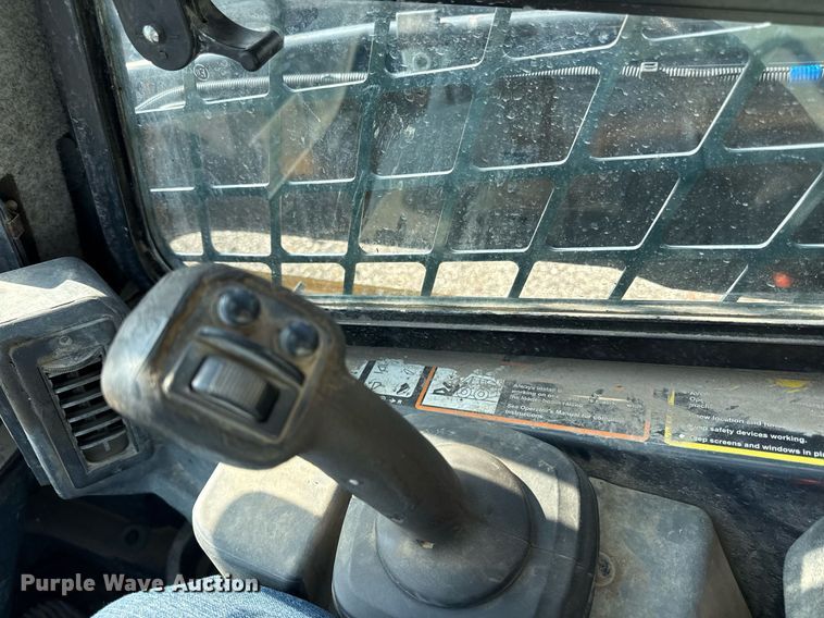 image for item DR2806 2018 John Deere 333G tracked skid steer loader