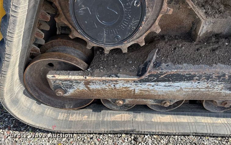 image for item DR2806 2018 John Deere 333G tracked skid steer loader