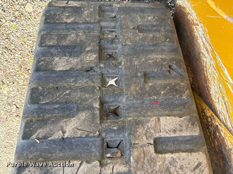 image for item DR2806 2018 John Deere 333G tracked skid steer loader