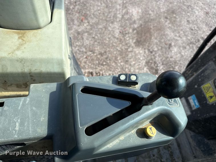 image for item DR2807 2008 Caterpillar 953D track loader