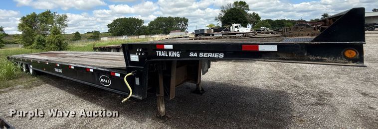 image for item DR2812 2001 Trail King drop deck trailer