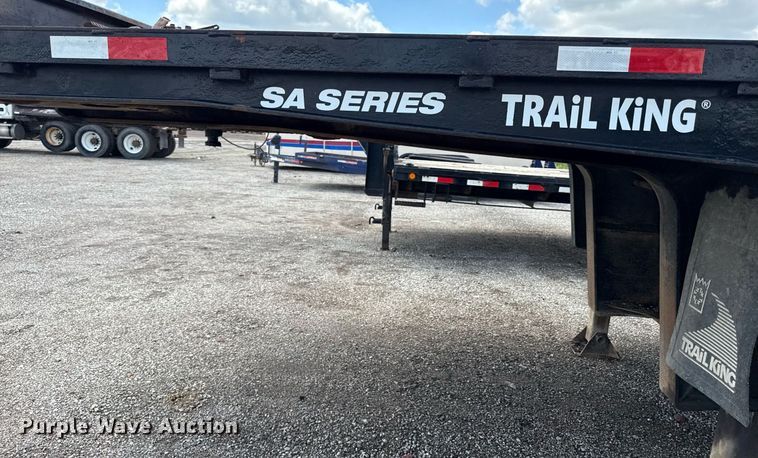 image for item DR2812 2001 Trail King drop deck trailer