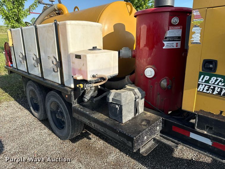 image for item DR2818 2017 Vermeer LP873SDT vacuum trailer