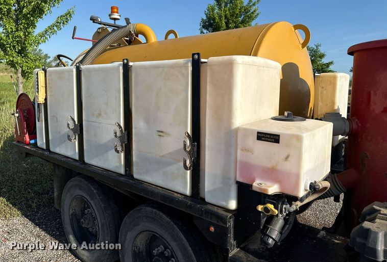 image for item DR2818 2017 Vermeer LP873SDT vacuum trailer